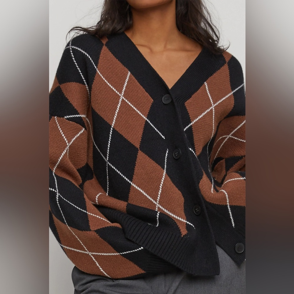 OAK + FORT Oversized Argyle Cardigan - Picture 8 of 14